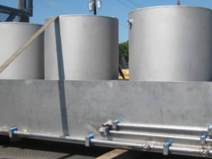 Stainless & Carbon Tanks